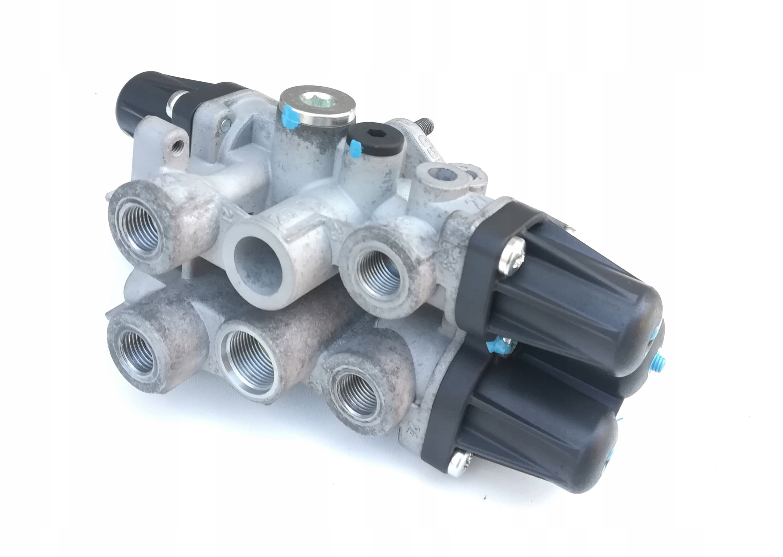 05.110.05 - HAVA DAĞITICI VALF